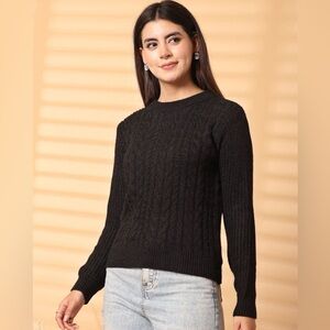 Wool and cashmere blend black very fluffy crew neck knit sweater